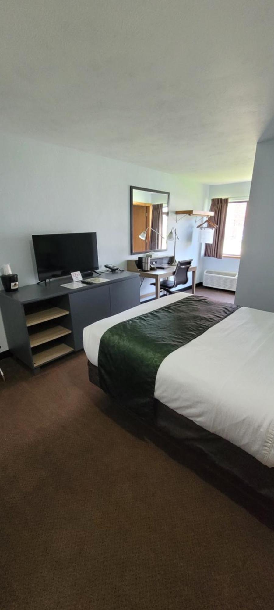 Pictured Rocks Inn And Suites М'юнісінг Екстер'єр фото